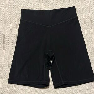 Balance Vitality Biker Shorts
